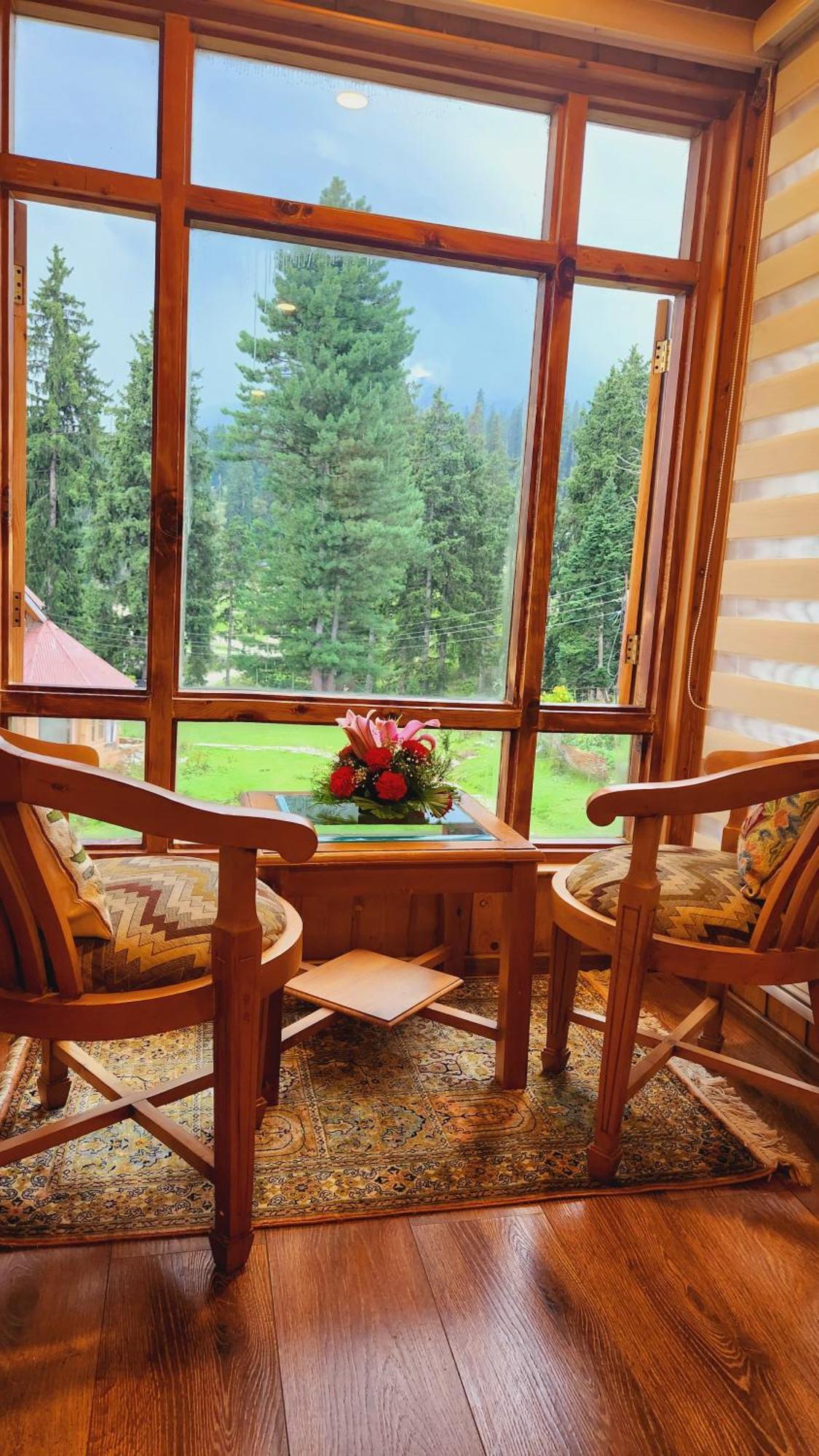 Shaw Inn By Stay Pattern Gulmarg Exteriér fotografie