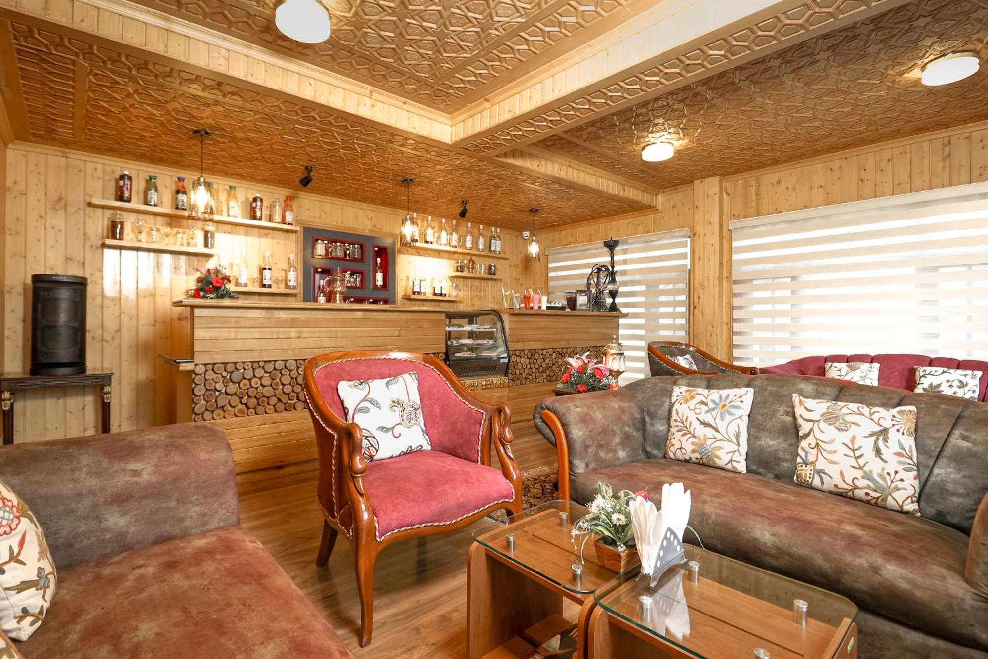 Shaw Inn By Stay Pattern Gulmarg Exteriér fotografie