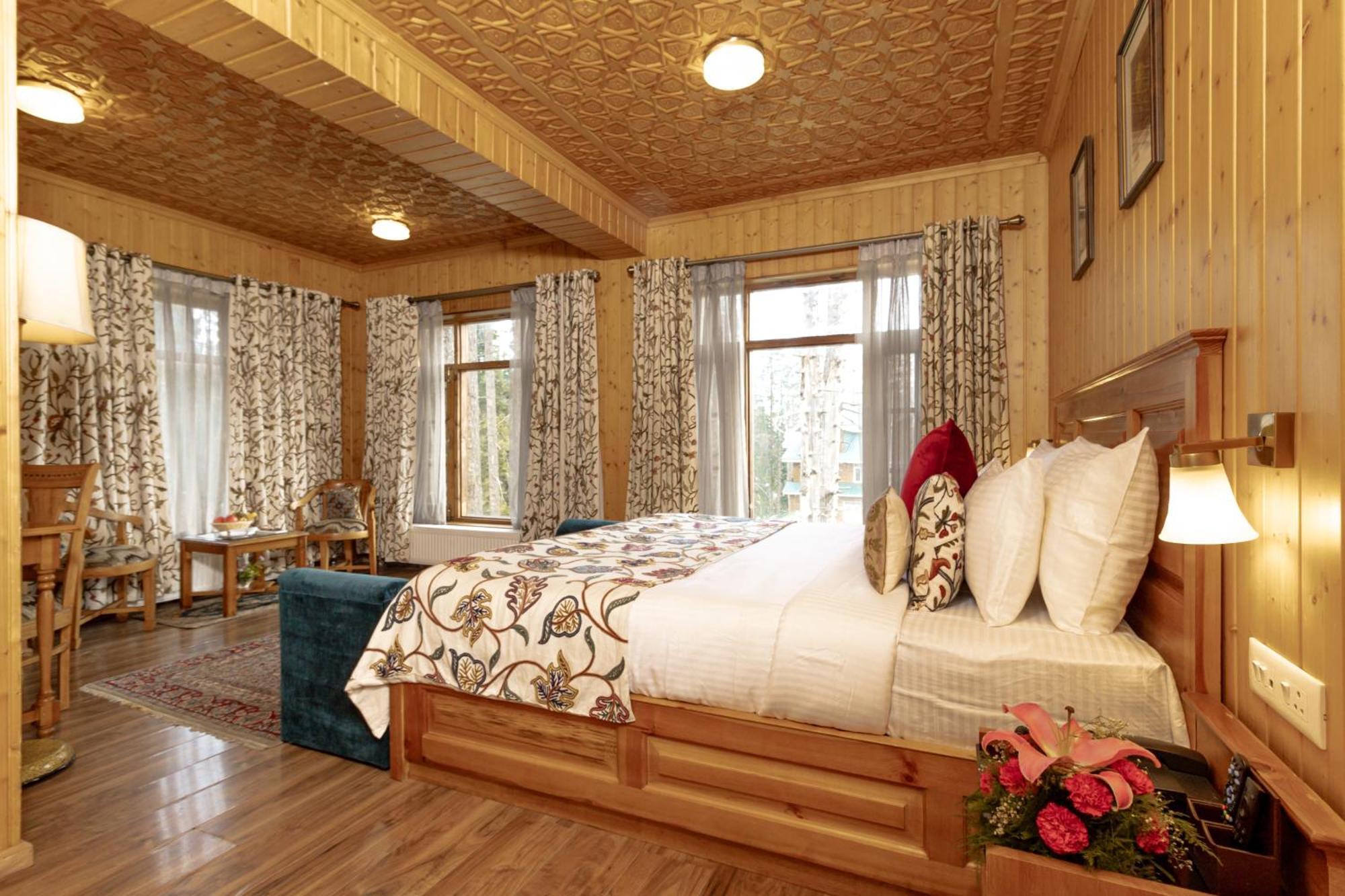 Shaw Inn By Stay Pattern Gulmarg Exteriér fotografie