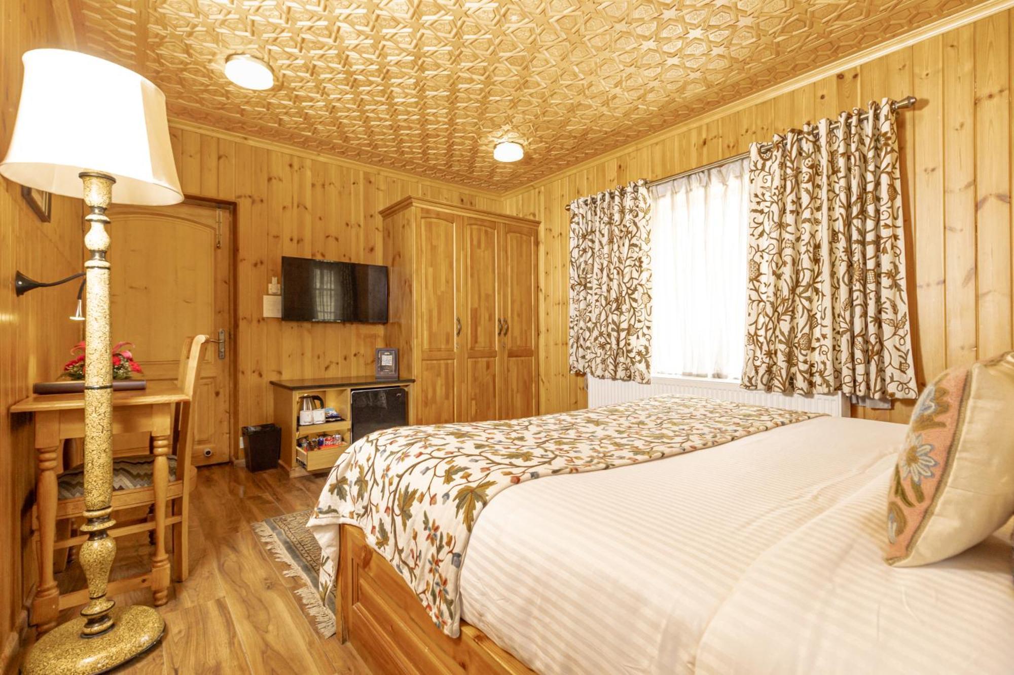 Shaw Inn By Stay Pattern Gulmarg Exteriér fotografie